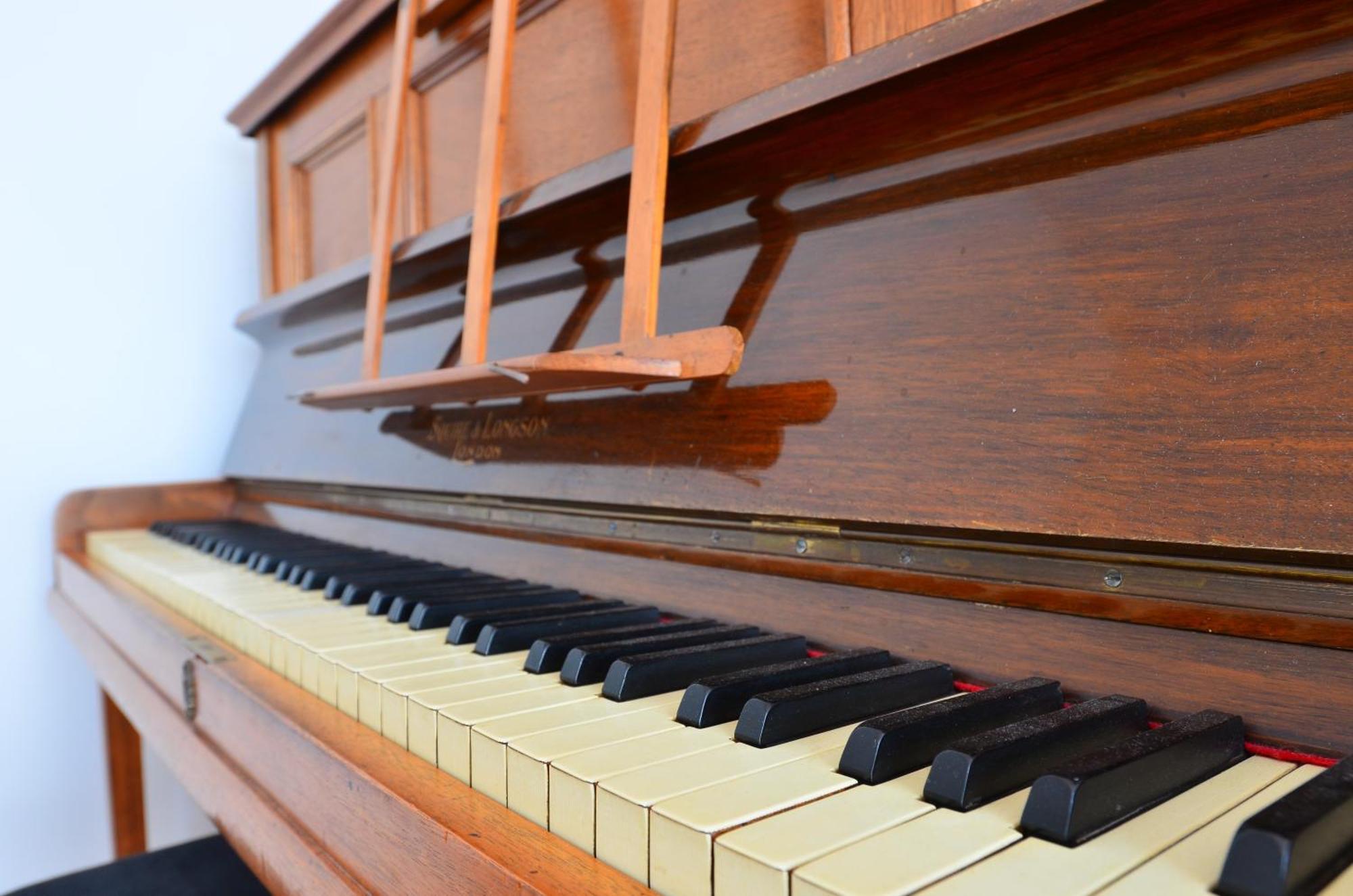 La Chambre Au Piano Tilly-sur-Seulles 외부 사진